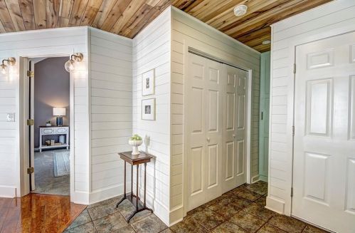 3037 Vineyard Way, Smyrna GA  30082-1851 exterior