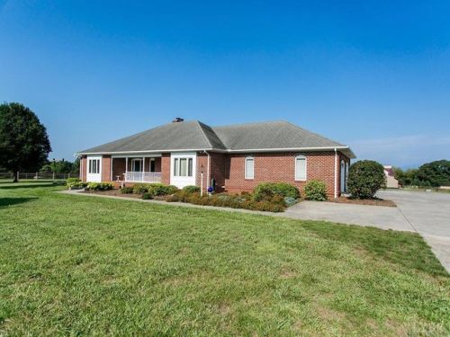 500 Mount Haven Dr, Forest, VA 24551-2116