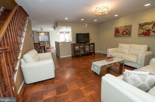 3233 Broad St, Philadelphia, PA 19148-5240