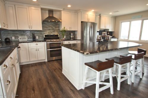 126 Virginia Ave, Lavallette NJ 08735-2439 exterior