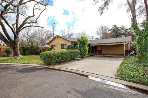814 Barham Ct, Modesto, CA 95350-4108