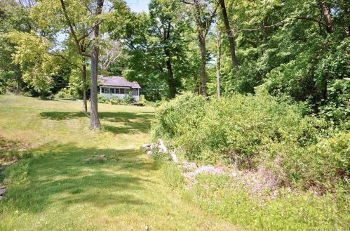 1 Pootatuck Park Rd, Sandy Hook, CT 06482-1111