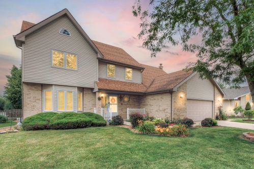 7520 Silo Dr, Frankfort, IL 60423-8263