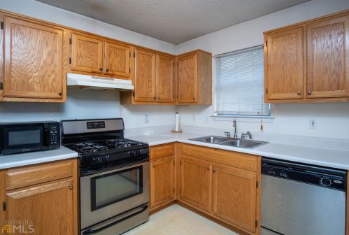 265 Misty Ridge Trl, Stockbridge GA  30281-7602 exterior