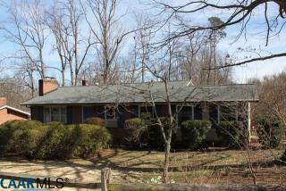 130 Woodstock Dr, Charlottesville, VA 22901-2645