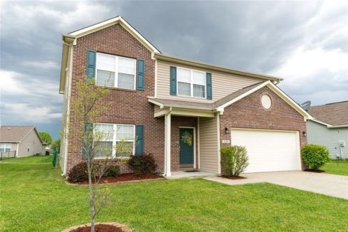 200 School House Dr, Greenfield IN  46140-7033 exterior