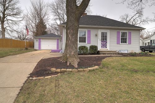 1623 Stratford Ct, Joliet, IL 60435-6721
