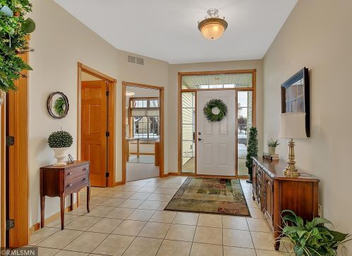 1104 Oak Pond Dr, Sartell, MN 56377-4631