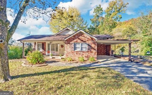 1879 Falls Rd, Toccoa, GA 30577-2455