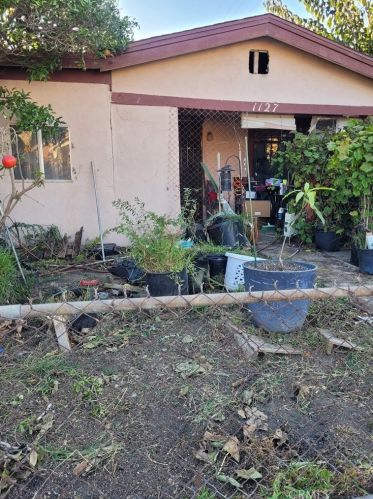1127 Acacia Ave, Compton, CA 90220-4761