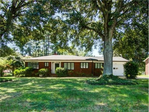709 Home Trl, Gastonia, NC 28052-5382