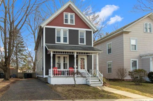 21 Central Ave, Milford, CT 06460-4705