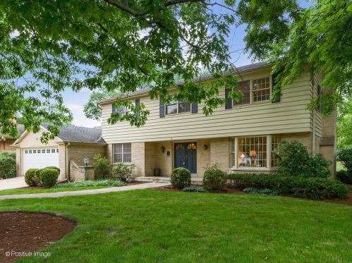 324 Oak St, Glendale Heights, IL 60137-3816