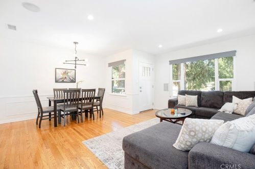 4217 Boston Ave, Glendale CA  91214-2411 exterior