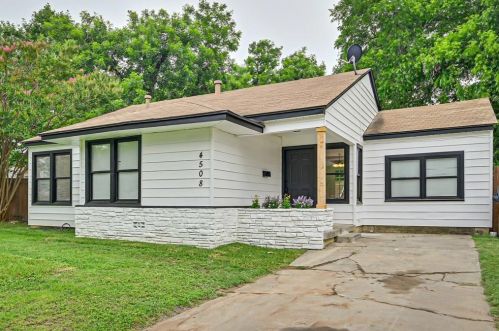 4508 Stadium Dr, Fort Worth, TX 76133-1038