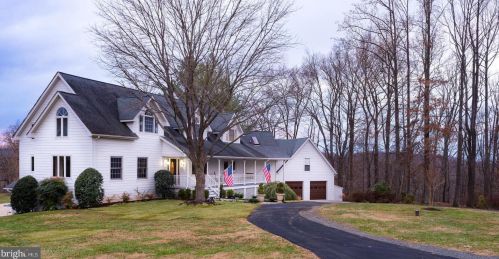 8899 Grasslands Ct, Marshall, VA 20115-3307
