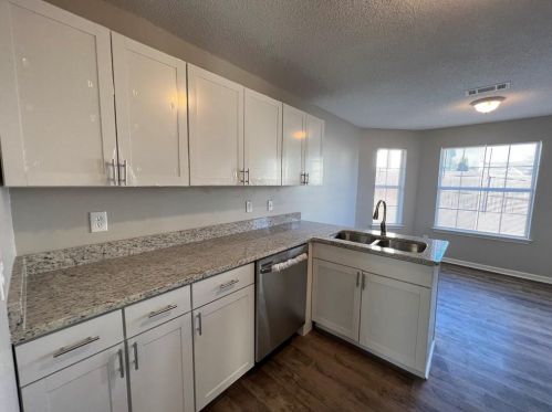 3494 Creekview Dr, Rex GA  30273-5042 exterior