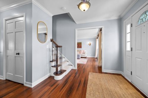 3204 Ashbury Dr, Naperville, IL 60564-5183