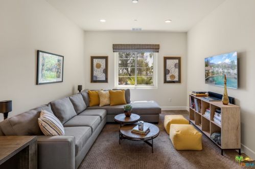 2453 Tuscany Heights Dr, Palm Springs, CA 92262-2733
