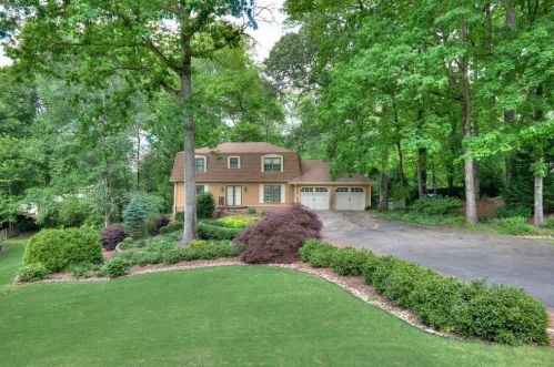 118 Weatherstone Pkwy, Marietta, GA 30068-3482