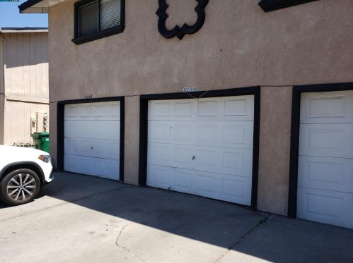 9222 Dalewood St, Stockton, CA 95210-1502