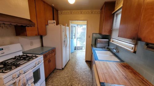 1708 Edna Dr, Santa Ana CA 92706-2424 exterior