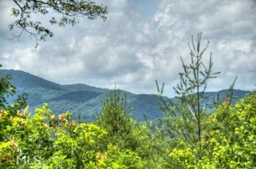 89 Parks Mountain Rd, Ellijay, GA