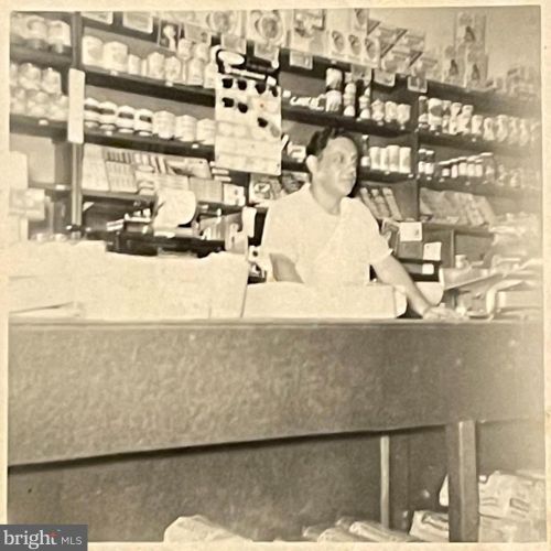 841 Lalor St, Trenton NJ  08610-6556 exterior