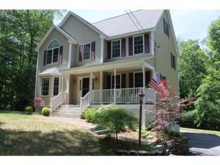 3 Floyd Rd, Derry, NH 03038-4822
