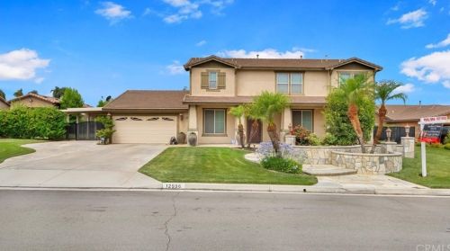 12996 Maplewood Dr, Yucaipa, CA 92399-5715