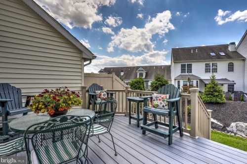 14 Red Leaf Ln, Lancaster PA  17602-7000 exterior