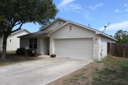 269 Indian Paintbrush Dr, Uhland TX  78640-5252 exterior