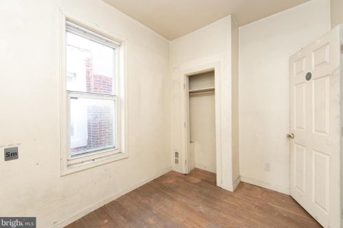 1302 Park Blvd, Camden NJ 08103-2756 exterior