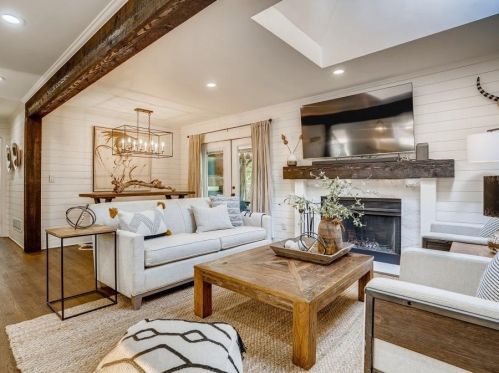 290 Halah Cir, Atlanta GA  30328-5241 exterior