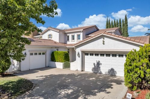 2609 Windrim Ct, Elk Grove, CA 95758-7479