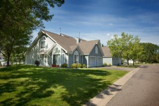 2262 Cypress Dr, Saint Paul MN  55125-1915 exterior
