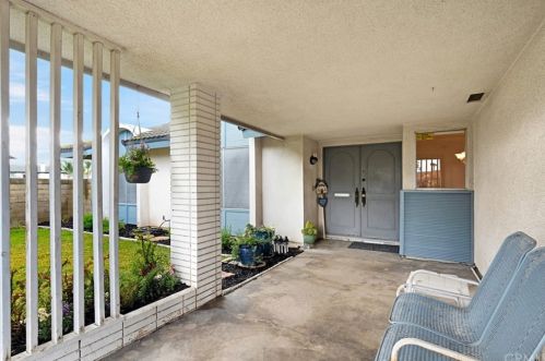 200 Swanee Ave, Placentia, CA 92870-2930