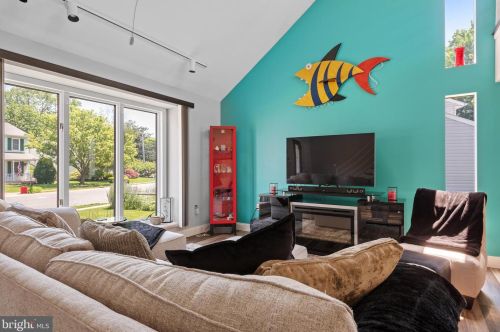 884 Salisbury Ct, Lancaster PA  17601-4481 exterior