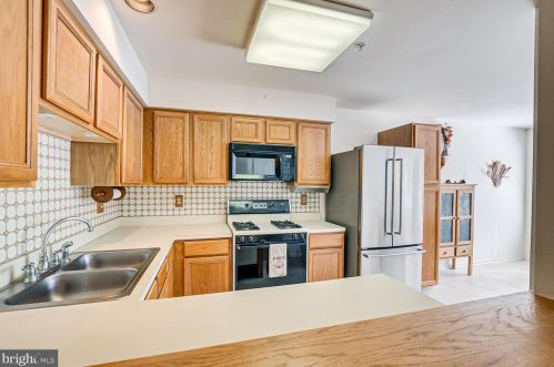 314 Brickhouse Rd, Princeton NJ  08540-7352 exterior