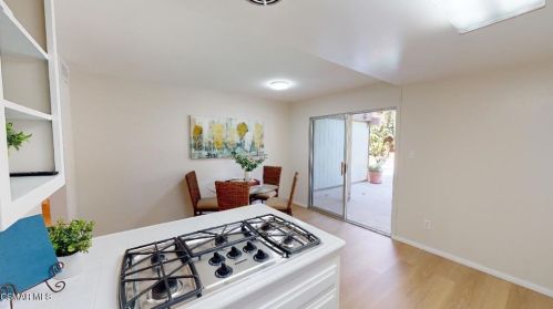 2007 Rhoda St, Simi Valley CA 93065-3539 exterior