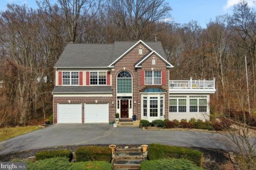 18701 Brooke Rd, Sandy Spring, MD 20860-1410