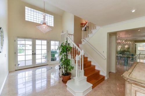 15 Sunrise, Irvine CA  92603-3719 exterior