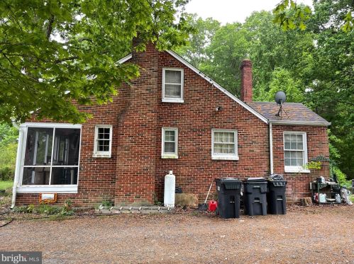 9918 Gordon Rd, Spotsylvania, VA 22553-3716