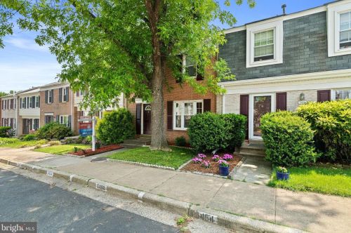 5454 Lighthouse Ln, Springfield VA  22015-1934 exterior