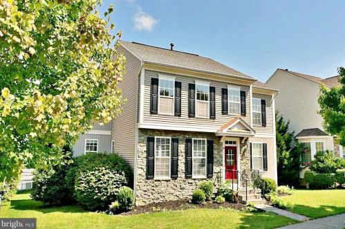 56 Burnlea Rd, Charles Town, WV 25414-5087