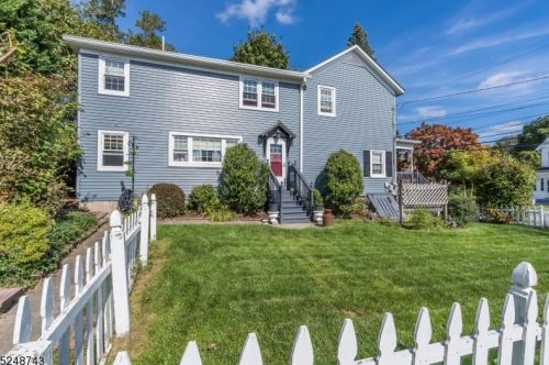 172 Main St, Fredon, NJ 07860-1915