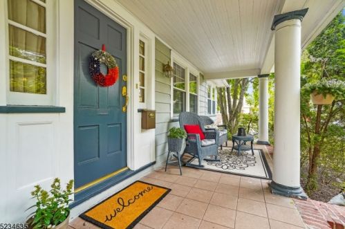 322 Gregory Ave, Town Center, NJ 07052-3730
