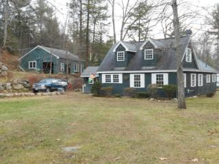 16 Palmer Pond Dr, Atkinson, NH 03811-2142
