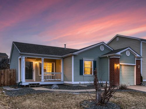 4928 Joplin Ct, Denver, CO 80239-5656