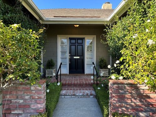 1659 Santa Rosa Ave, Glendale CA  91208-2024 exterior